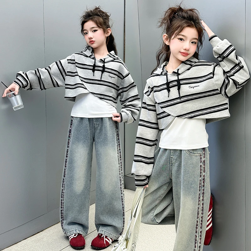 女童春装休闲短款条纹套装2025新款时髦洋气女孩卫衣牛仔裤三件套