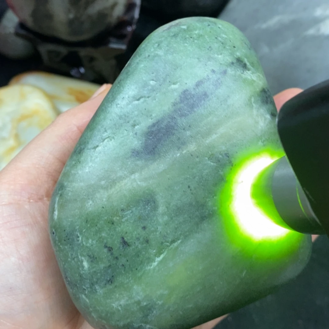 未镶嵌和田玉（糖玉）挂件