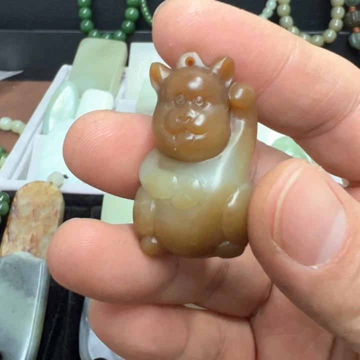 吊坠(不含链)未镶嵌和田玉（糖玉）