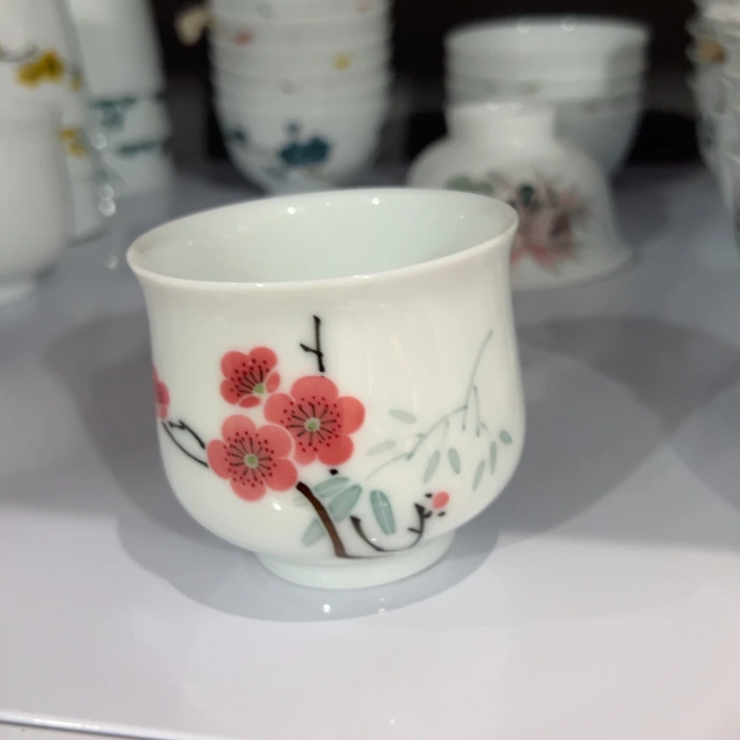 翠竹红梅福筒杯（口变形）