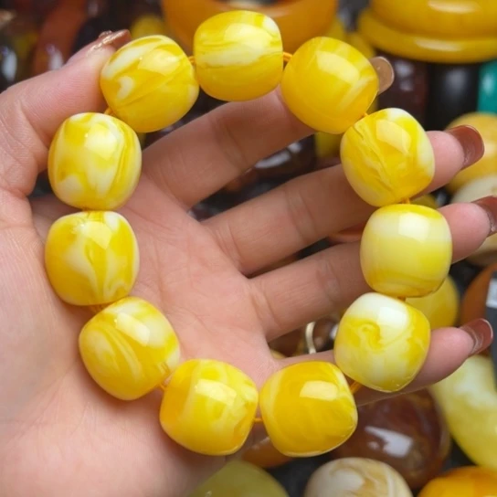 琥珀手串未镶嵌蜜蜡
