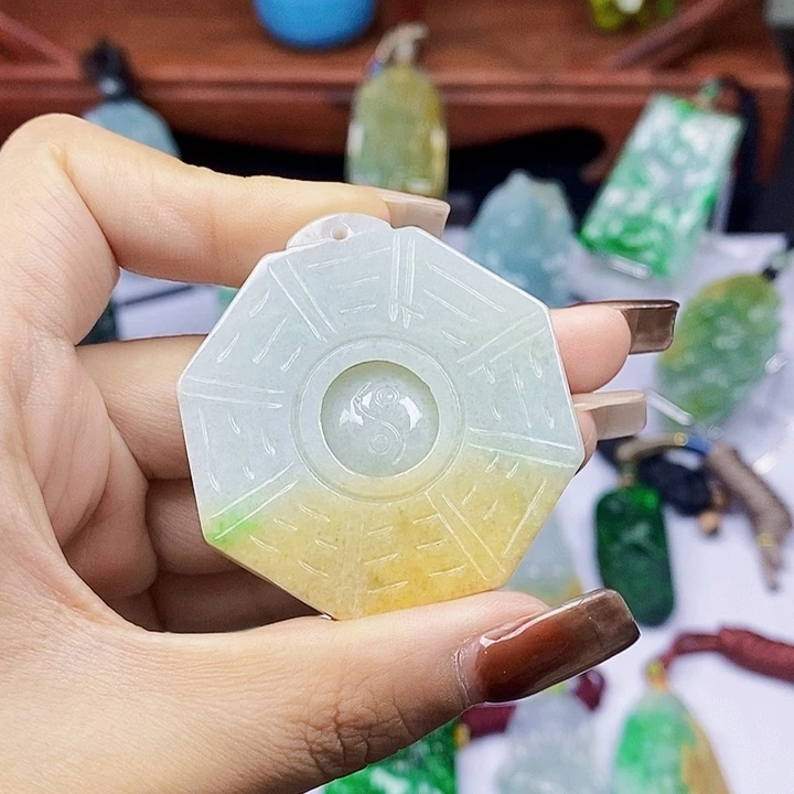 颈饰未镶嵌翡翠天然翡翠A 货