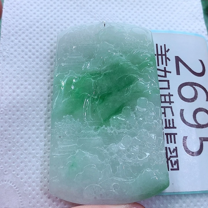 吊坠(不含链)未镶嵌翡翠