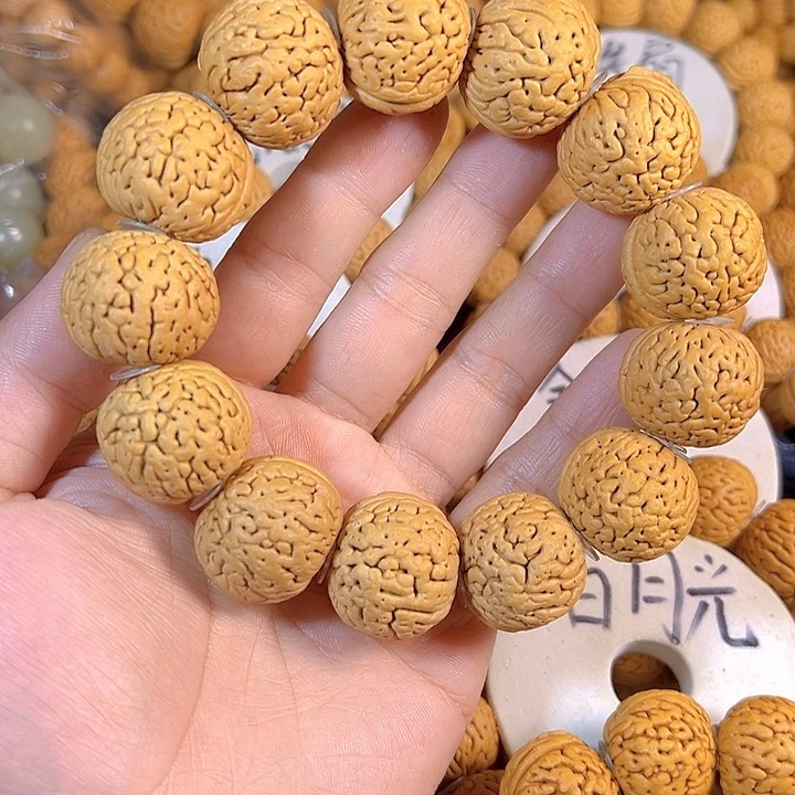 以***主手串桃核肥齐大肌肉桃核手串