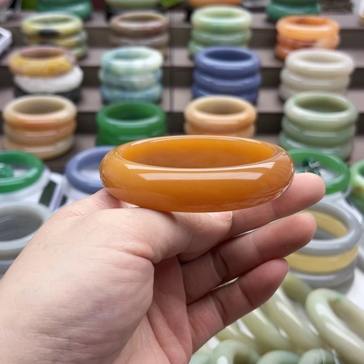 石英质玉手镯未镶嵌静**海