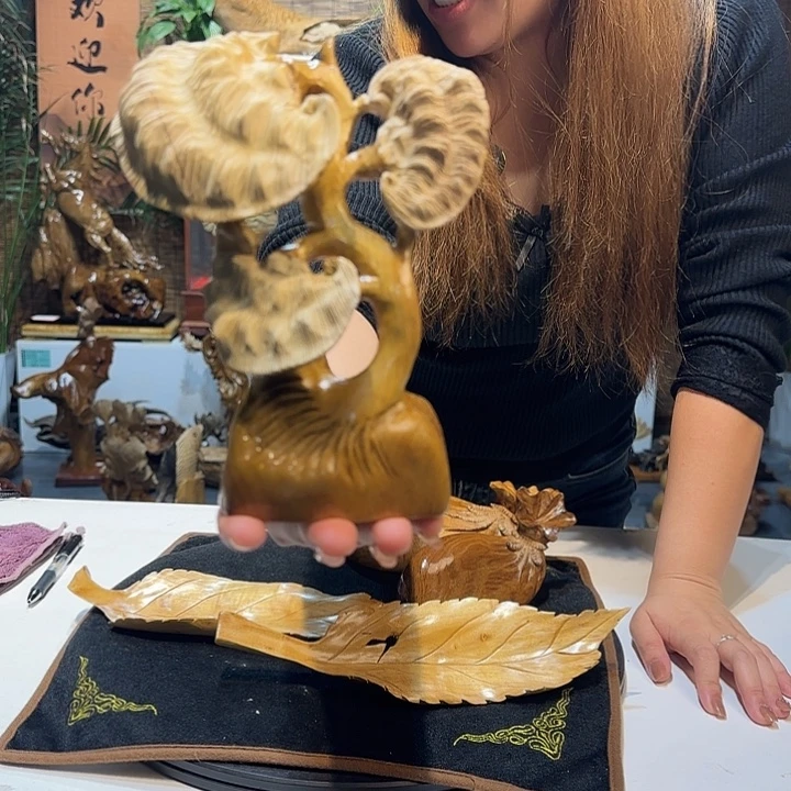 大叶紫檀（黑酸枝木类）