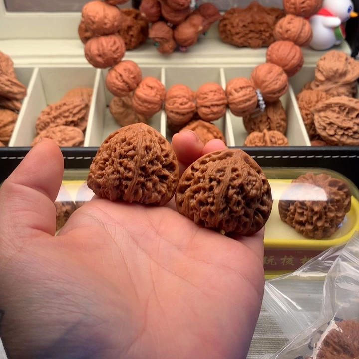 文玩核桃吊坠44尺寸有修三角疆