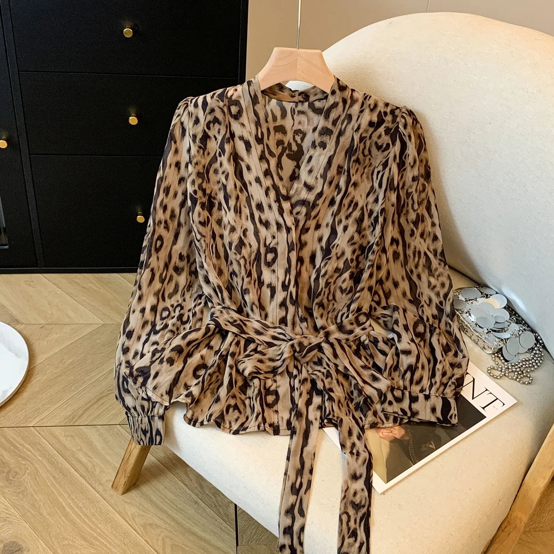 美式复古豹纹长袖衬衫女士春秋2025新款时尚气质通勤洋气打底上衣