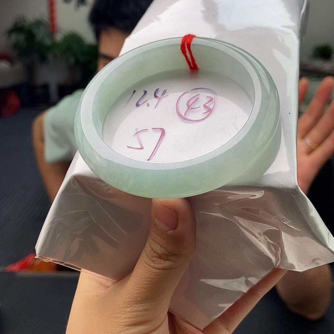 翡翠手镯未镶嵌颜色多样性发拍一发一