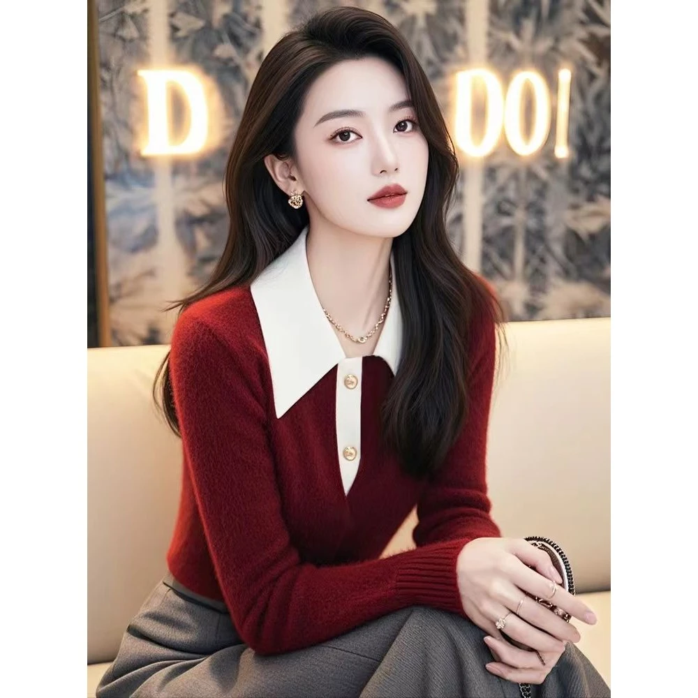 红色假两件圣诞毛衣女款2024新款冬季独特漂亮小香风内搭针织上衣