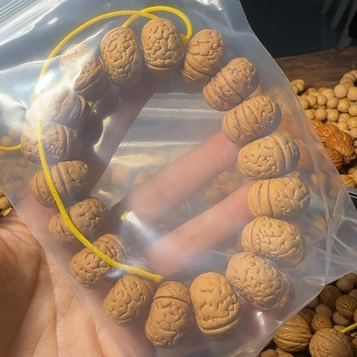 ****马桃核吊坠盘锦肌夹板