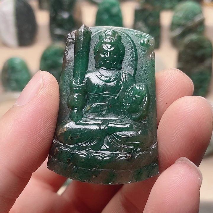 未镶嵌独山玉颈饰