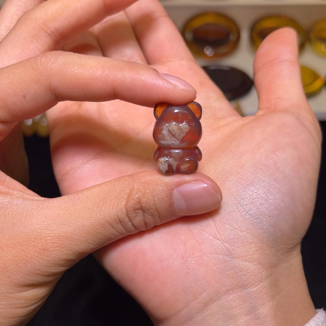 琥珀手镯未镶嵌小熊1号