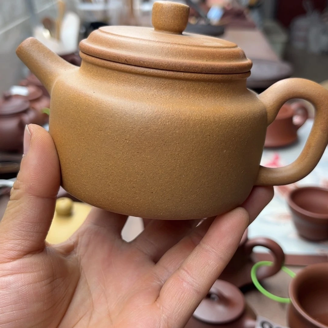 紫砂茶壶黄金段德中300左右瑕疵
