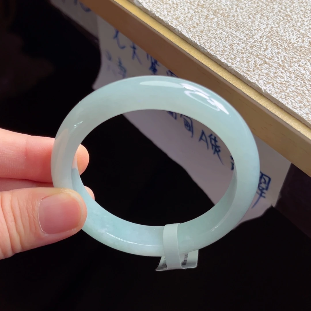 翡翠未镶嵌手镯手镯