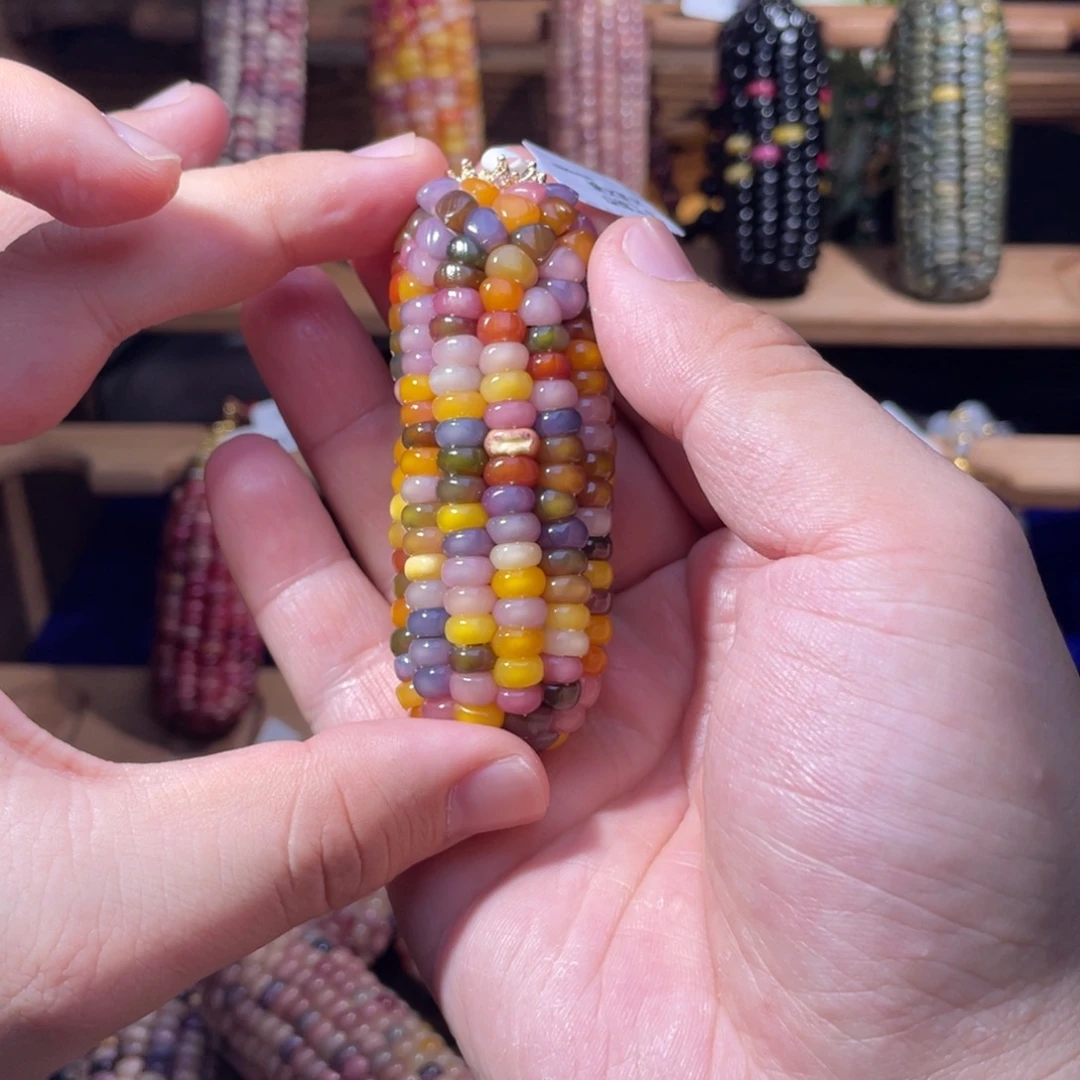 ****এ玉文玩玉米宝石彩豆