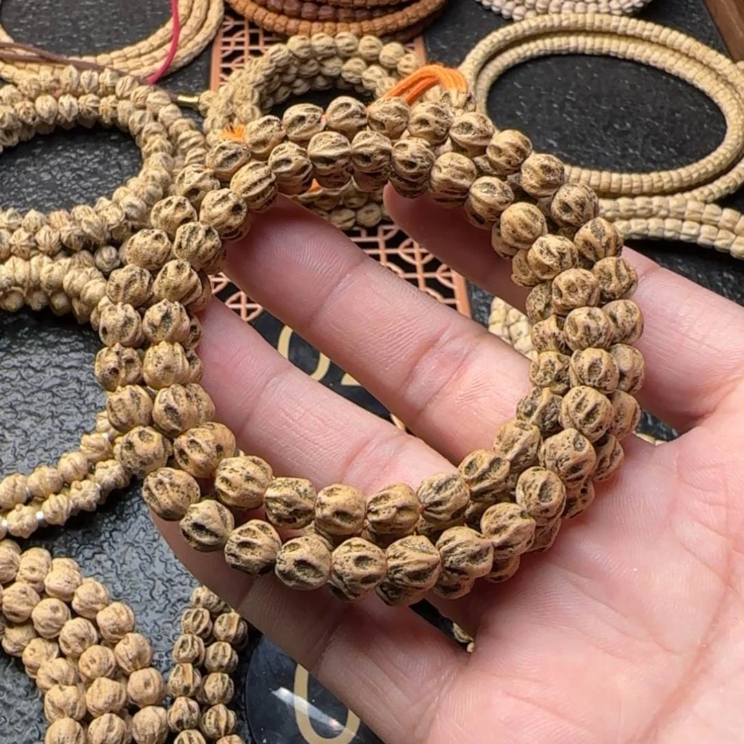 柏香籽/百香籽吊坠谷***坊