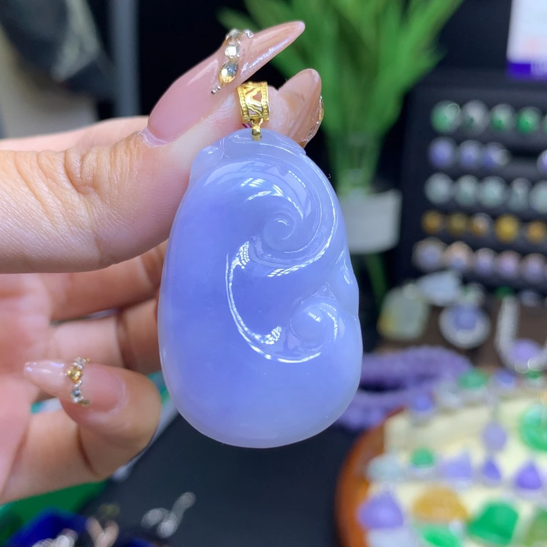 翡翠颈饰18K金镶嵌天然