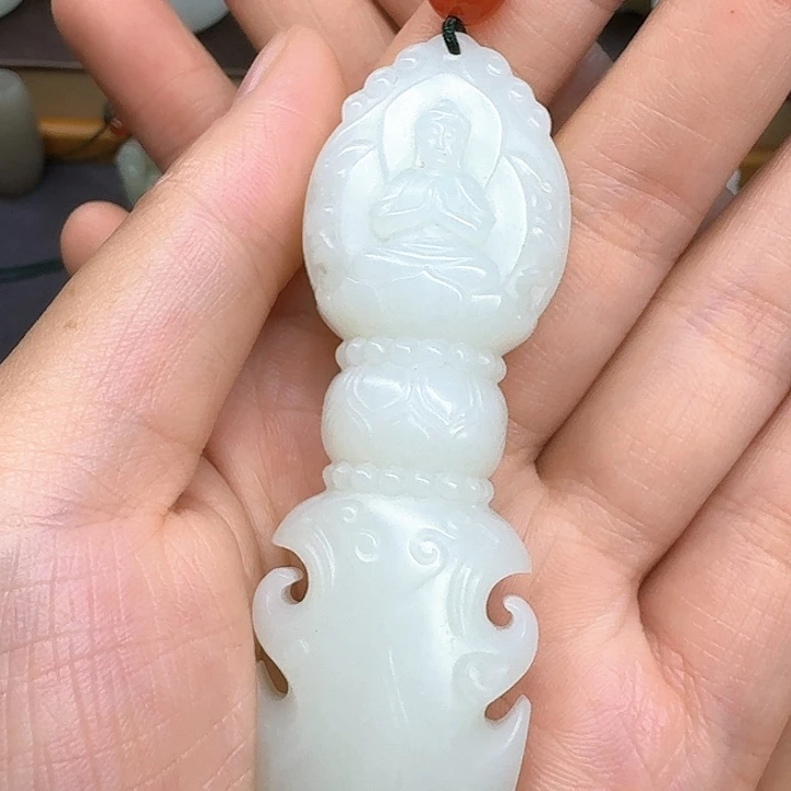 呵***呵颈饰未镶嵌和田玉