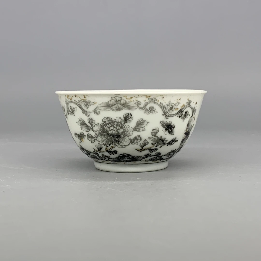 82510038*清雍正墨彩花卉纹杯/瓷器八/江苏省文物总店/Y