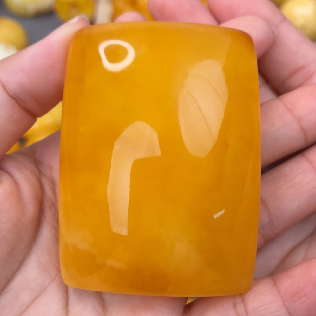 蜜蜡未镶嵌吊坠(不含链)暴力红无事牌