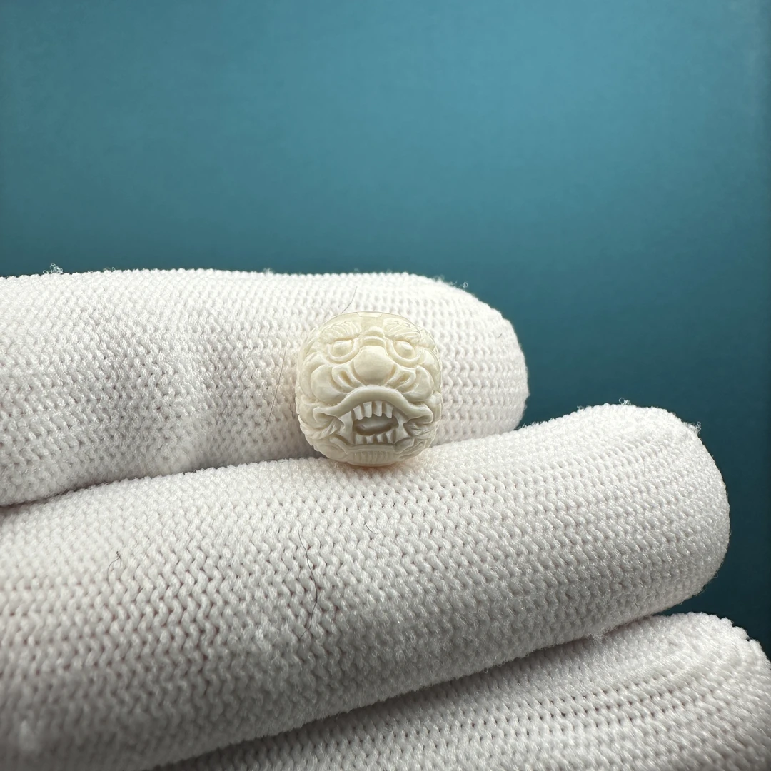 K1366天然猛犸牙雕刻珠12*11.2mm一物一图假一罚十