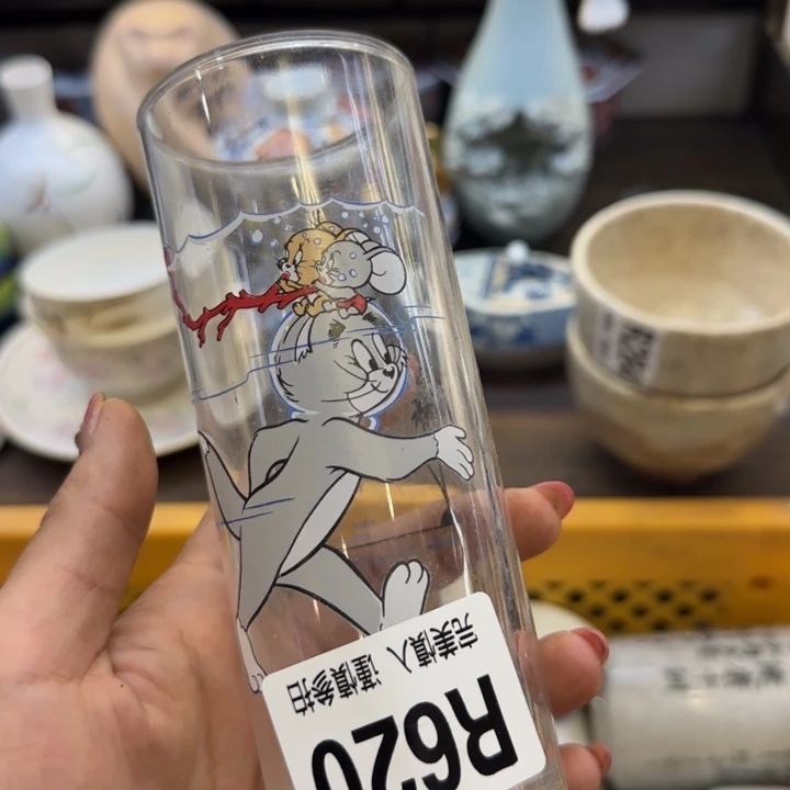 瓷片闪****r哈哈哈哈哈哈哈哈