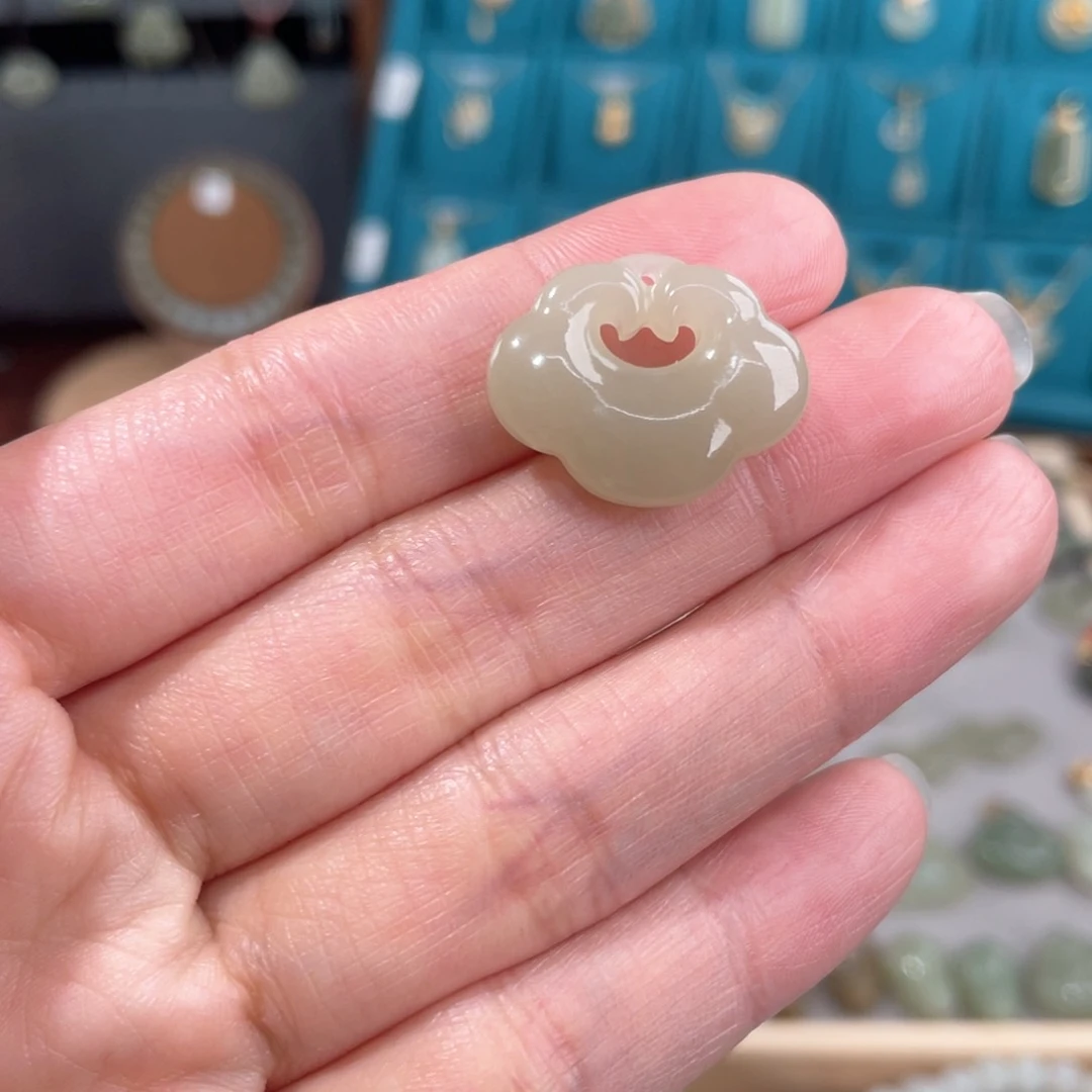 和田玉吊坠(不含链)未镶嵌大*