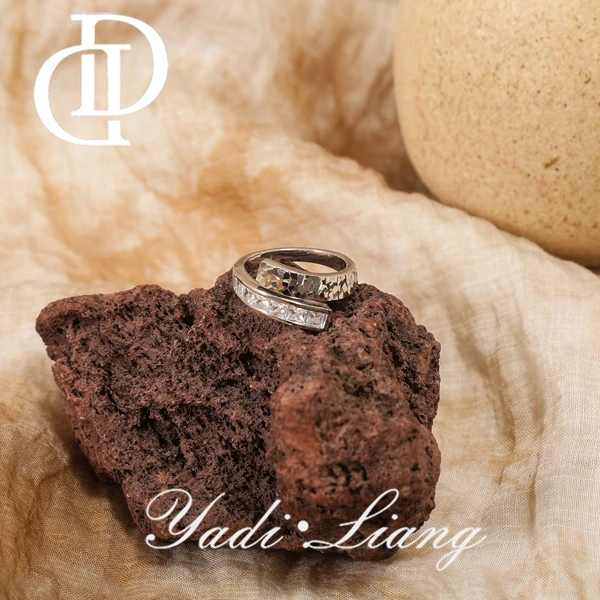 925银戒指 梁雅帝新品【时光恋人】满钻轻奢气质交叉设计款纯银戒指