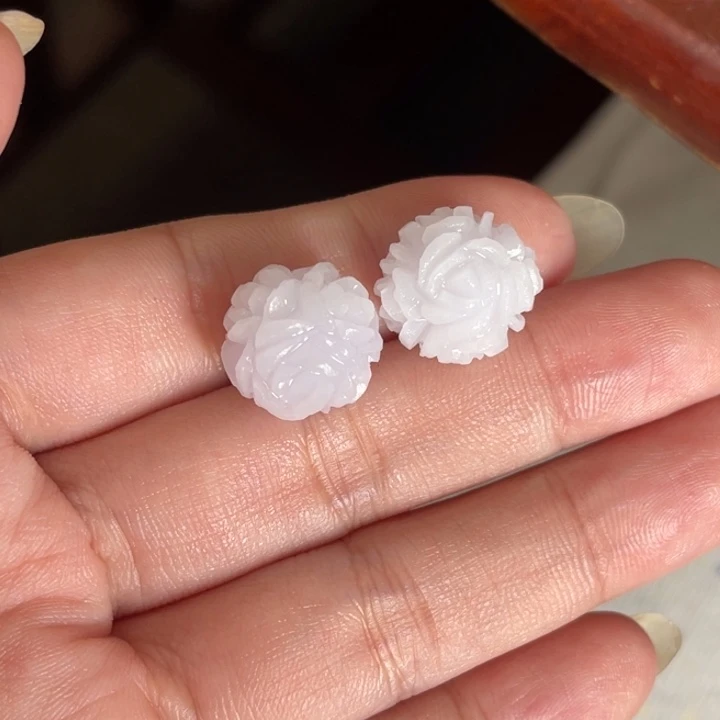 敏***儿定制翡翠未镶嵌翡翠