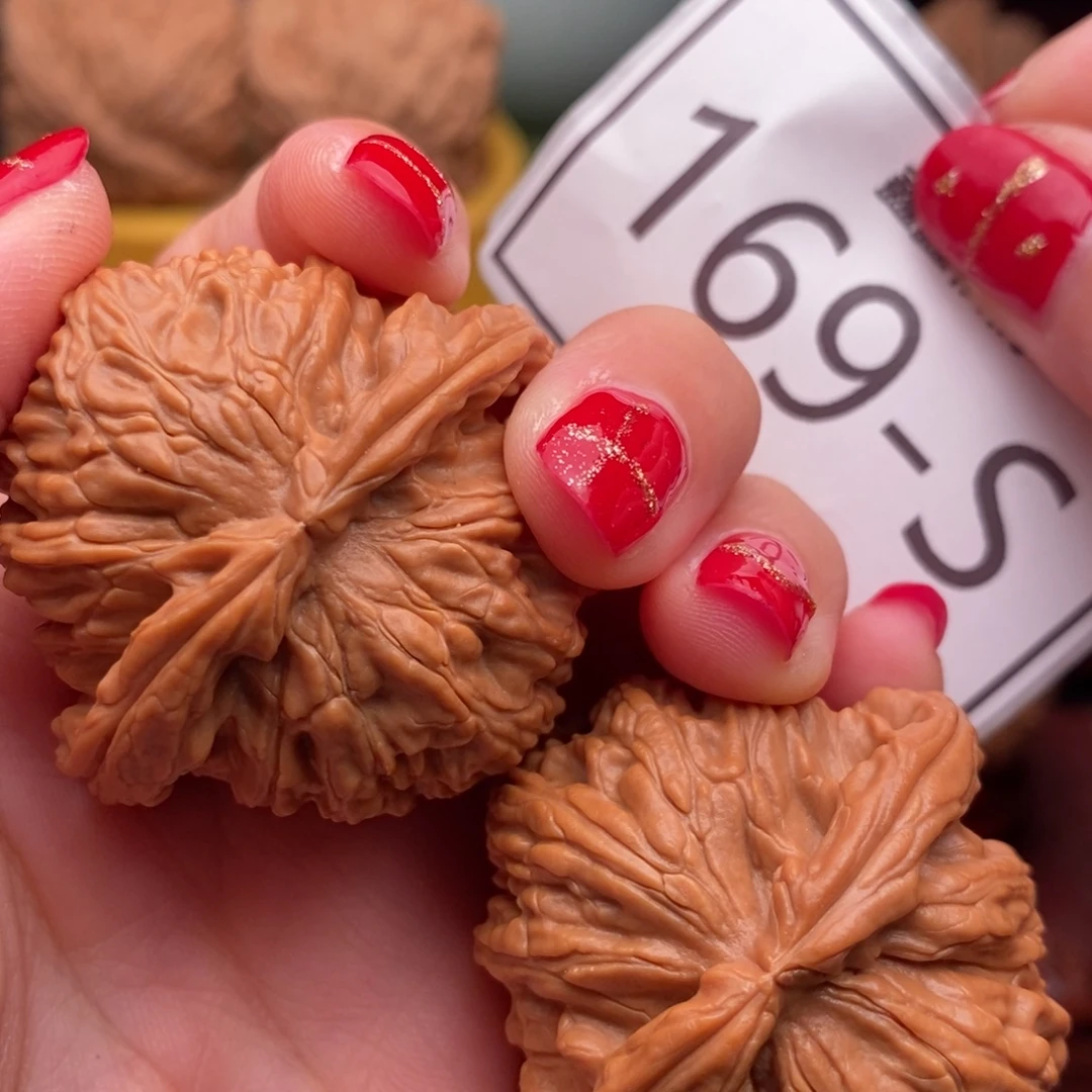 把件文玩核桃白狮43