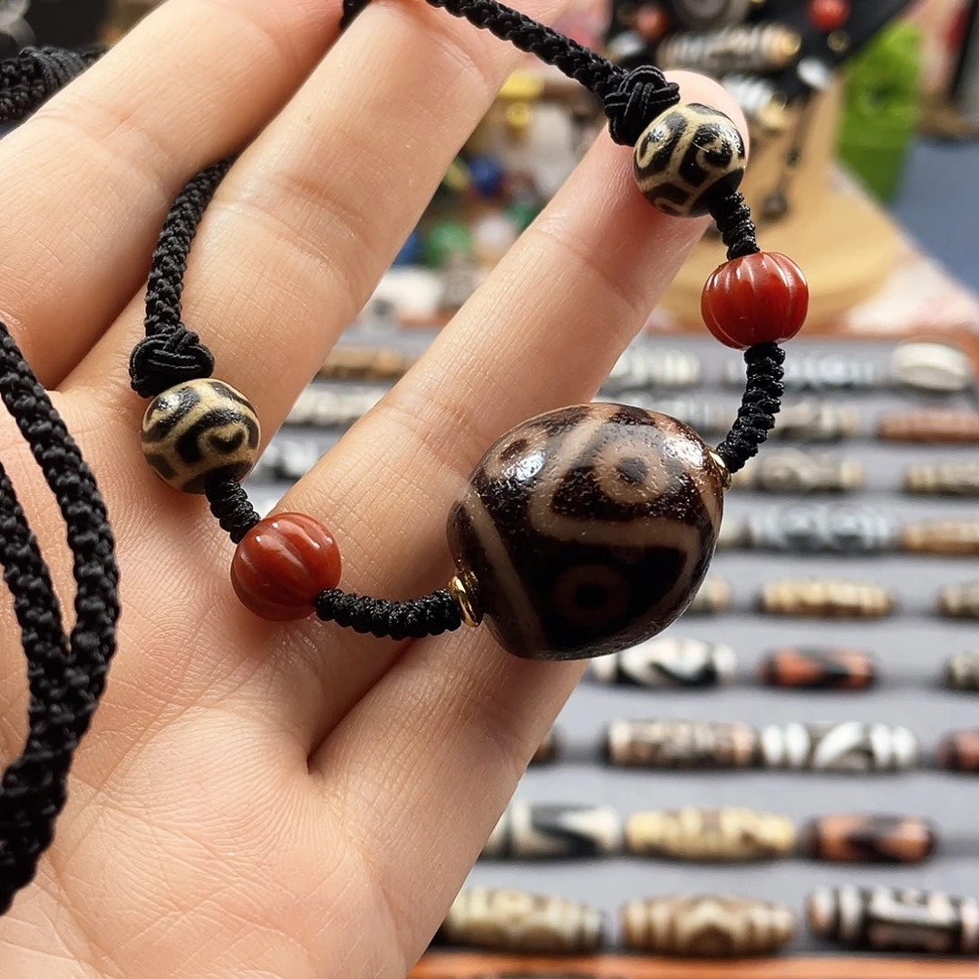 玛瑙/玉髓未镶嵌吊坠(赠链)