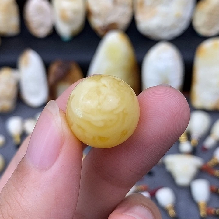 未镶嵌琥珀裸石17圆珠微瑕b224