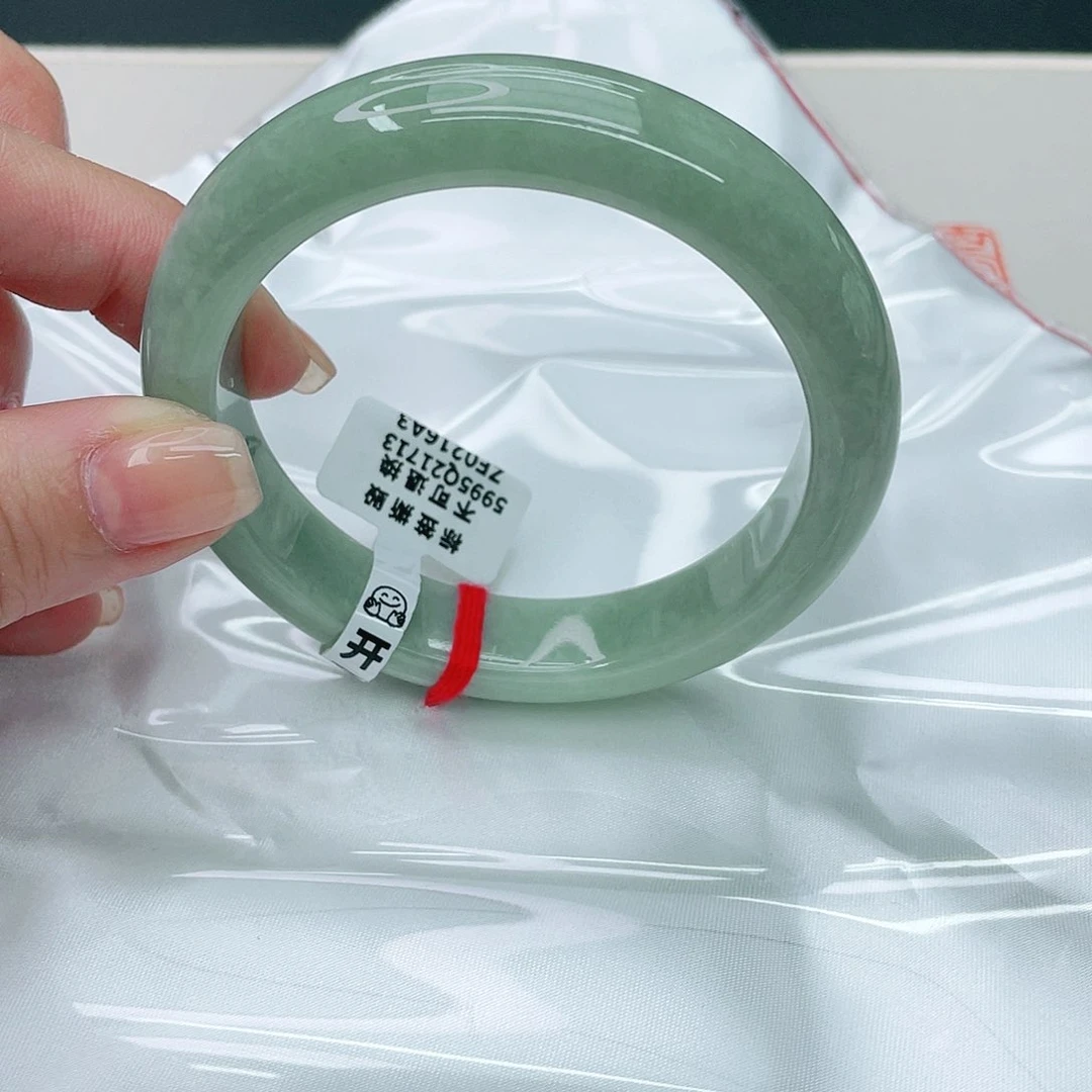 翡翠手镯未镶嵌正59.3