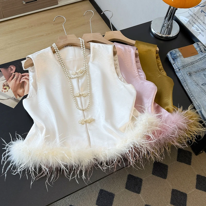 实拍新中式国风马甲背心女装秋季新款复古高级感鸵鸟毛拼接上衣