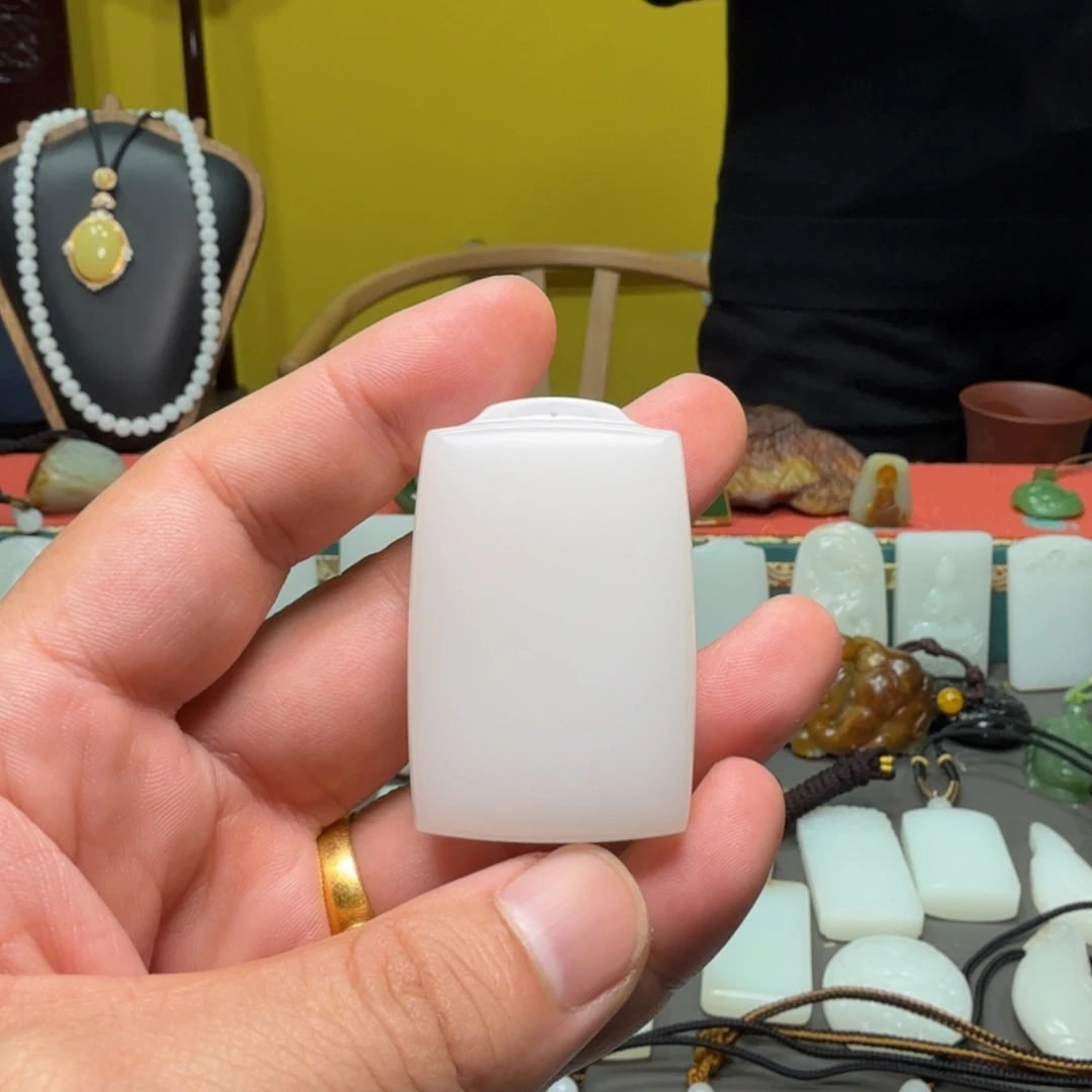 和田玉未镶嵌吊坠(不含链)