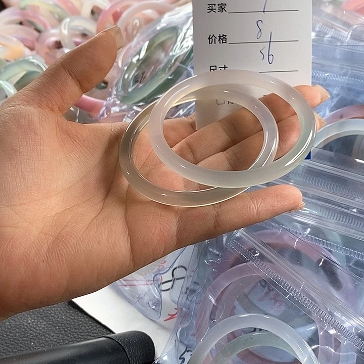 玛瑙/玉髓未镶嵌手镯1