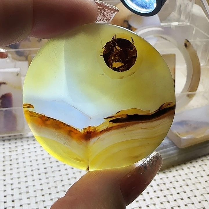 玛瑙/玉髓未镶嵌珠宝奇石