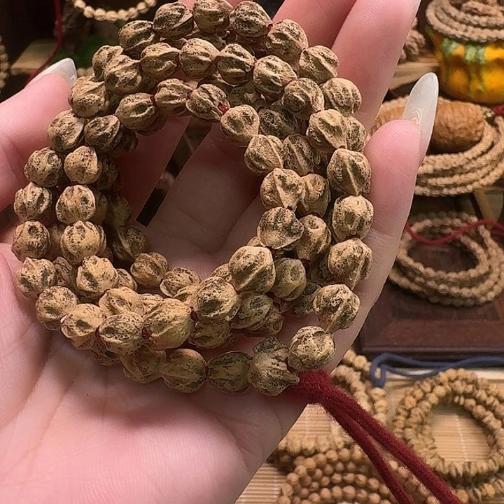 R***k柏香籽/百香籽吊坠