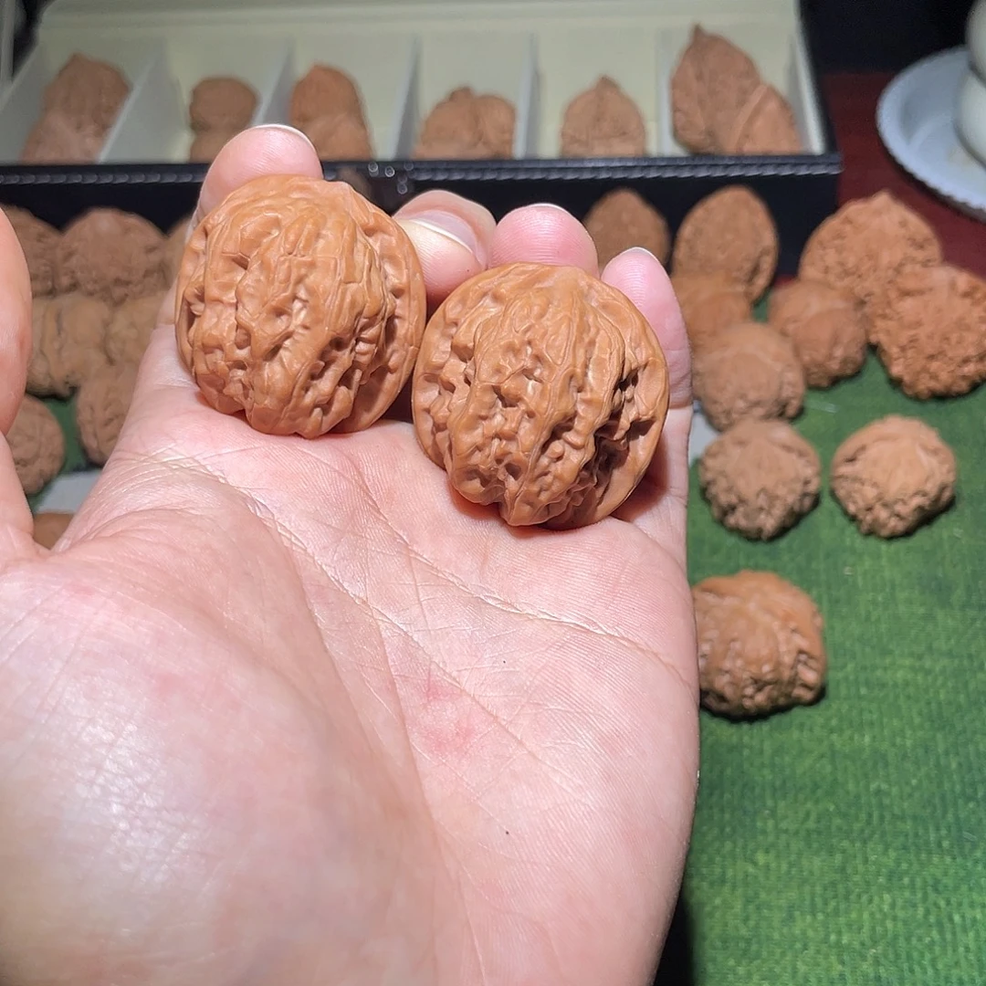 文玩核桃把件37磐石（擦一点点水尖）