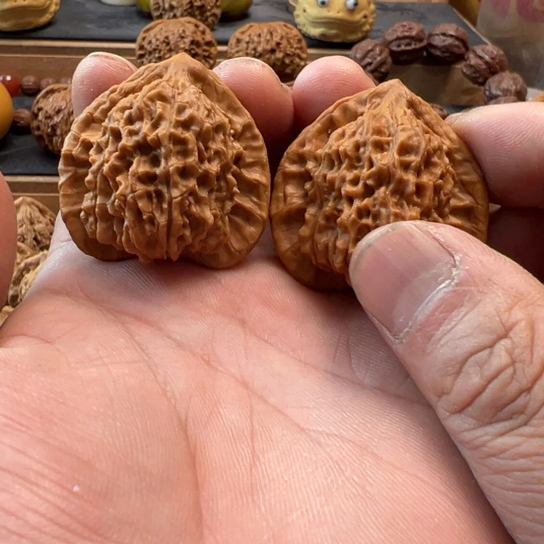 猴头核桃把件文玩核桃，朱雀