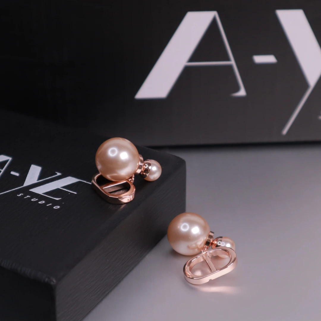 经典D粉珠前后两戴耳钉 E0462