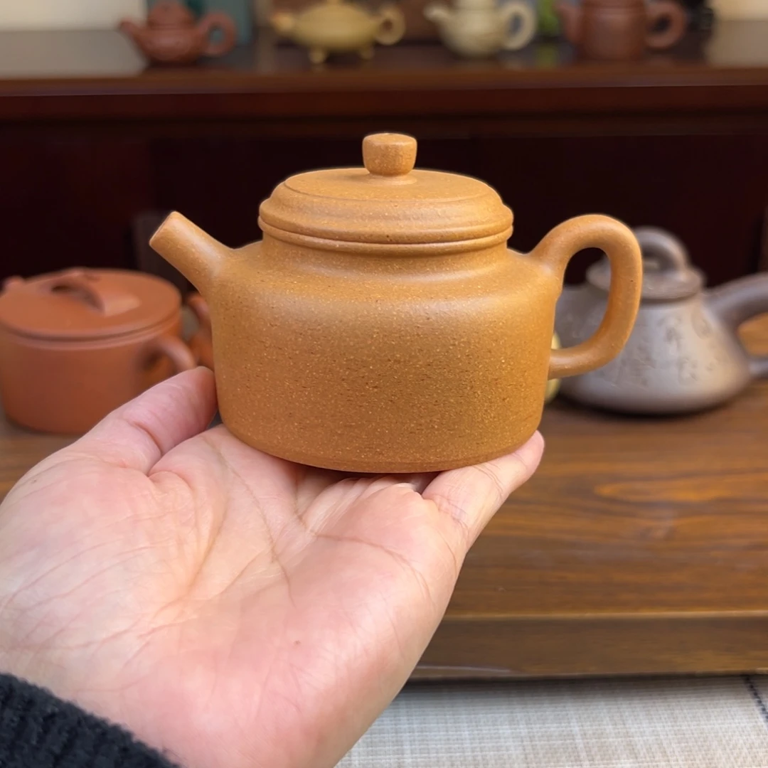 紫砂茶壶黄金段德钟全手瑕品150Cc