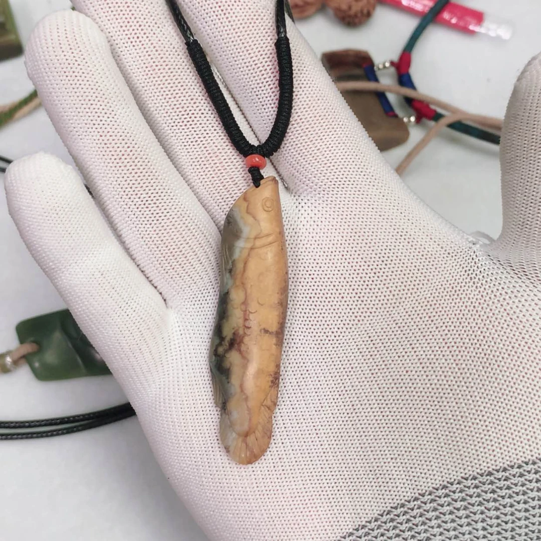 【闪购商品】岫岩河磨玉（透闪石质玉）颈饰未镶嵌