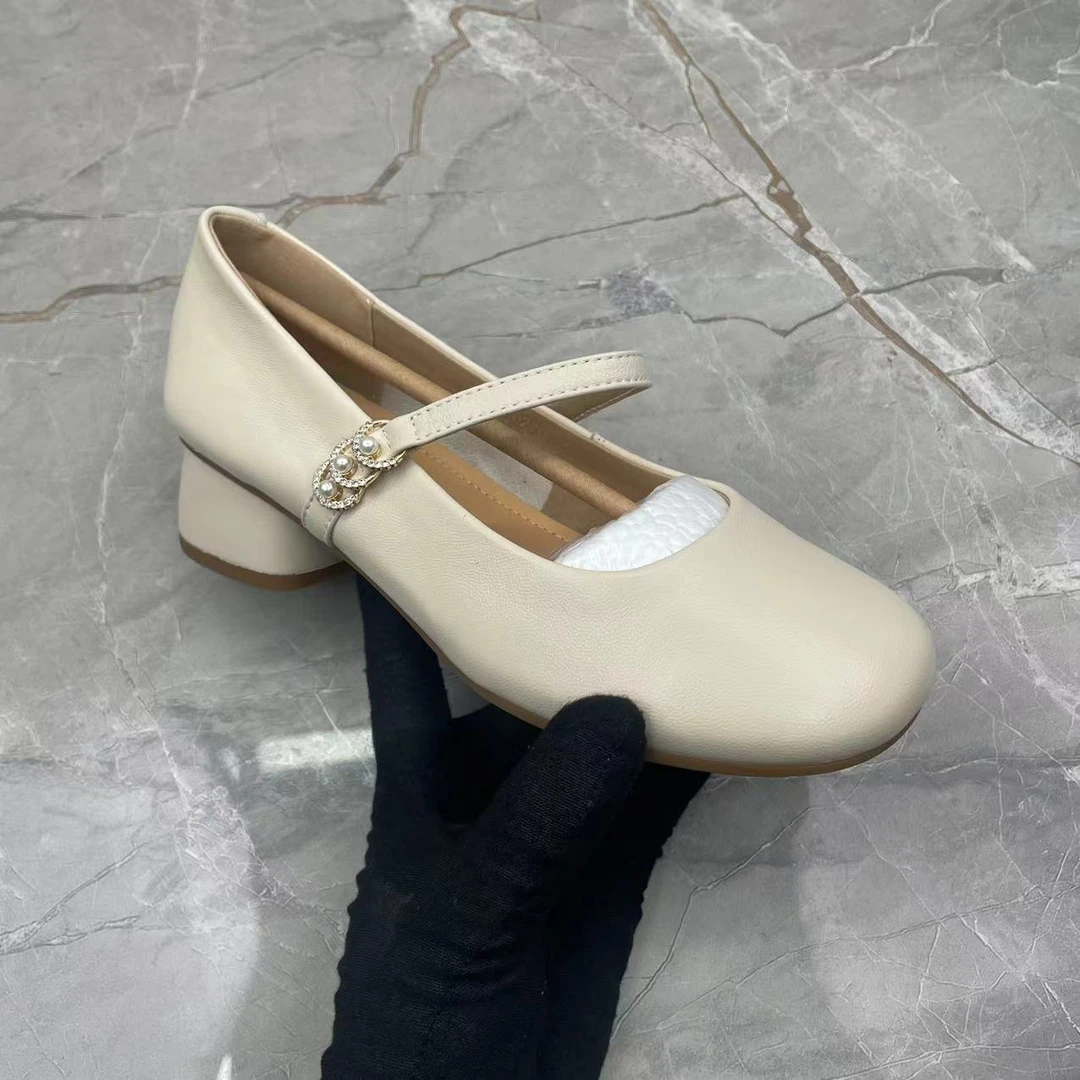 单鞋女 (羊皮)13534-0270 （孤品）a区34码