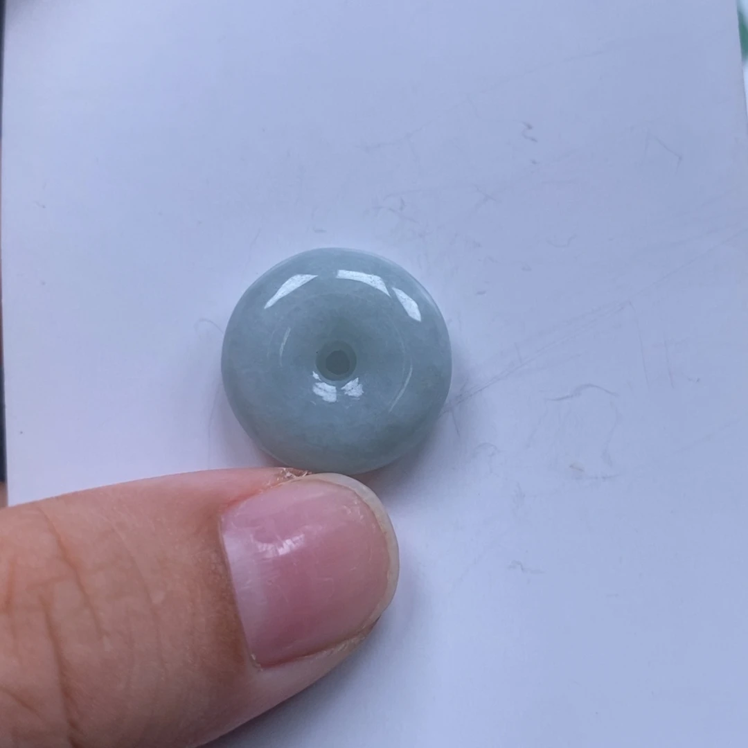 o***～翡翠未镶嵌颈饰平安扣