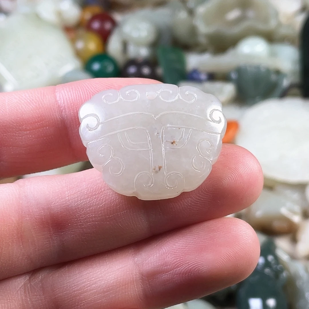 和田玉（糖玉）颈饰未镶嵌