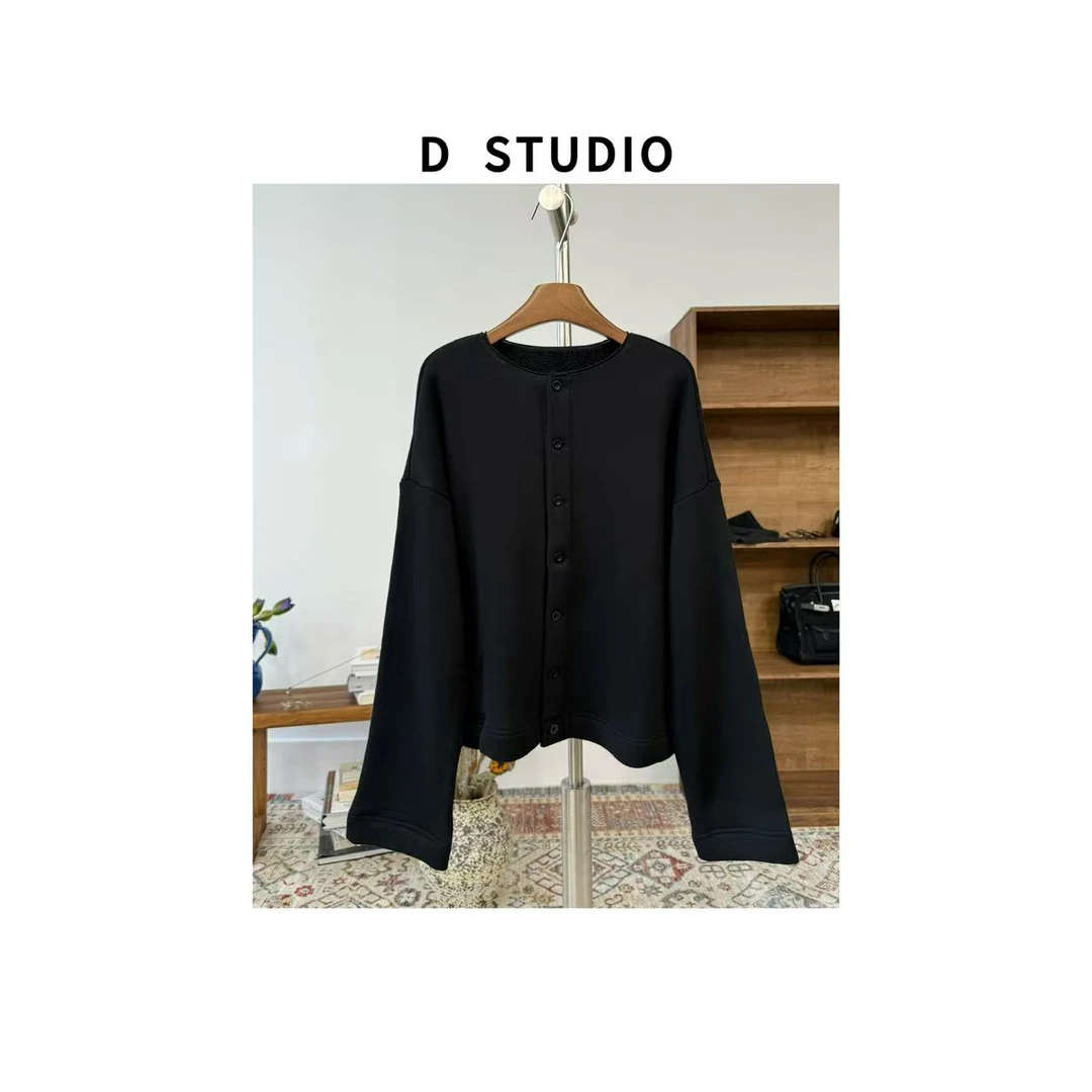 D STUDIO 黑色加绒开衫 D3383