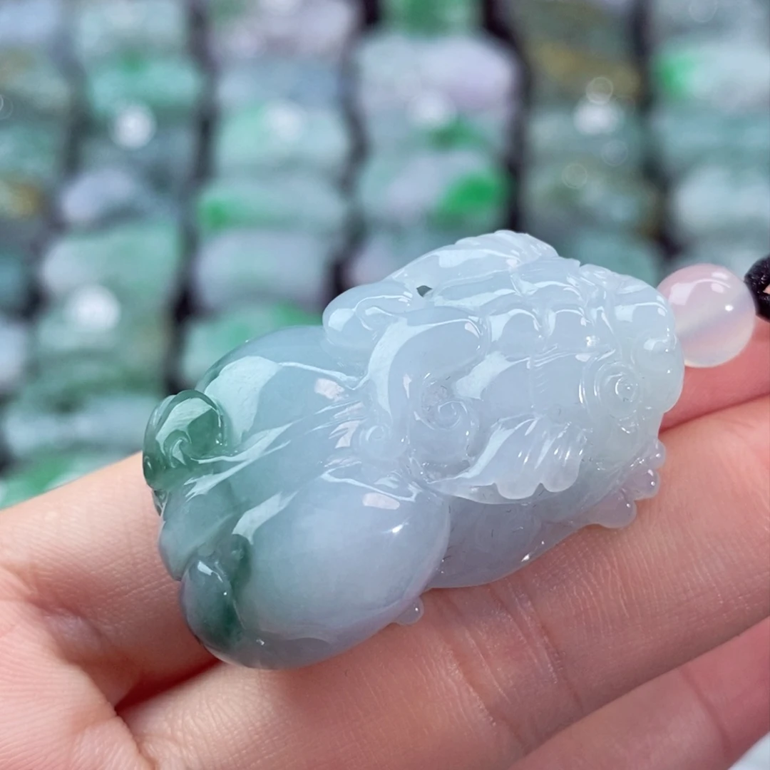 颈饰未镶嵌翡翠天然