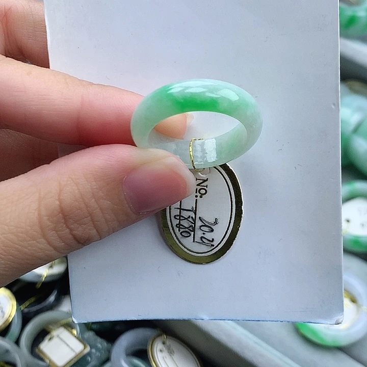 翡翠未镶嵌戒指20.21号